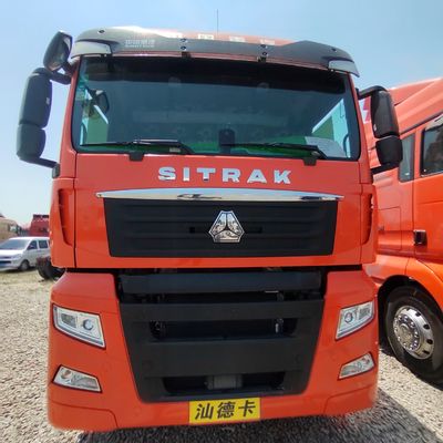 Sinotruk Used Second Hand HOWO Trasporto Cargo Truck CNG pesante 6X4 Truck trattore