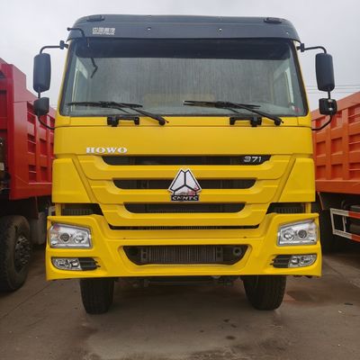 6X4 Off-Road Dump Truck Sinotruck Heavy Duty Hauler Truck con scatola di carico in acciaio al carbonio
