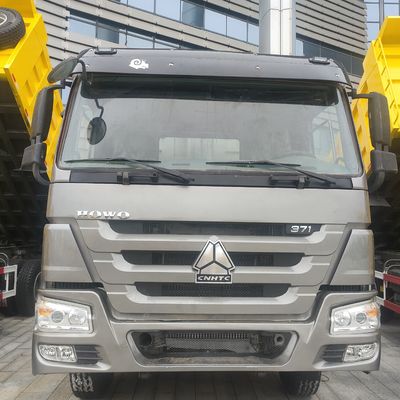 Vendere 6x4 10 ruote usate HOWO Dump Truck Servizio post-vendita per 6 mesi