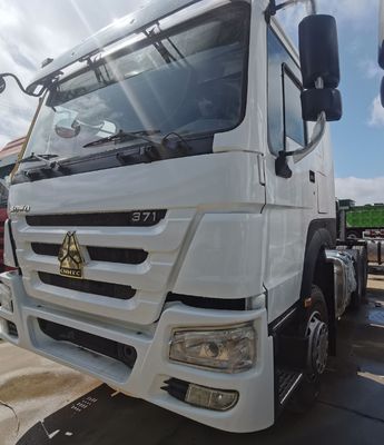 Semi-remolante trainante 371 CV HOWO Trattore pesante con serbatoio di carburante da 1000 litri Euro2/Euro3/Euro4
