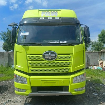 FAW Jiefang J6p420HP Diesel 6X4 Pesante trattore camion per il rimorchio di semirimorchio promozione