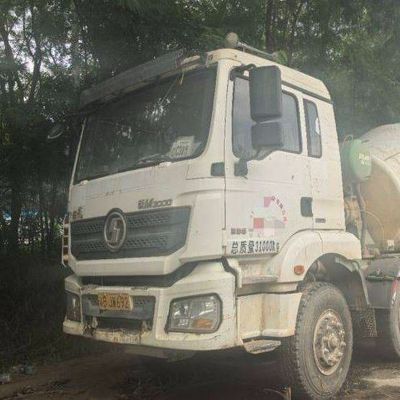 Sinotruk 8m3 Agitatore Diesel Camion con sterzo idraulico richiesta personalizzata