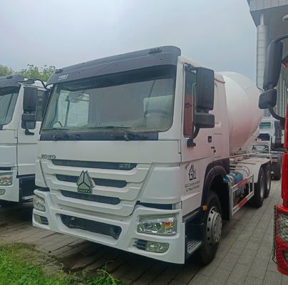 Sinotruk 12m3 380HP Concrete Mixer Truck con sistema di sterzo idraulico di assistenza elettrica
