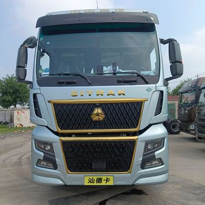 2024 Light Shandeka 6 * 4/4 * 2/6 * 2 840 630HP Traction Transport Truck con design