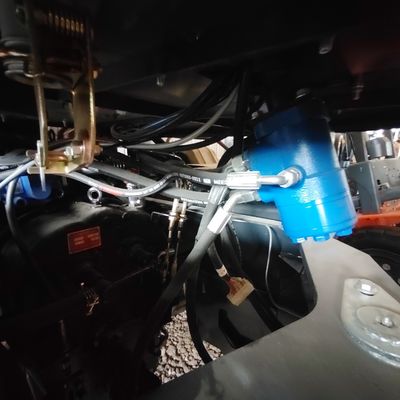 Caricatore compatto giallo a pagamento completo con motore Euro 5 per manipolazione di materiali precisi