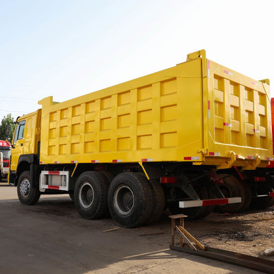 Capacità di carico 21-30 t Sinotruk Chassis Tipper Truck per il trasporto di carichi pesanti