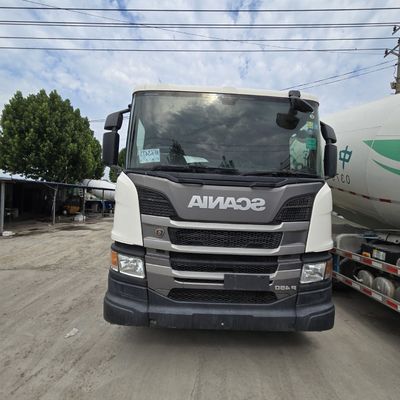 Pneumatici e camion pompaggio rinnovati per telaio sinotruk bianco in stile di sollevamento anteriore