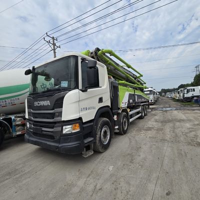 Pneumatici e camion pompaggio rinnovati per telaio sinotruk bianco in stile di sollevamento anteriore
