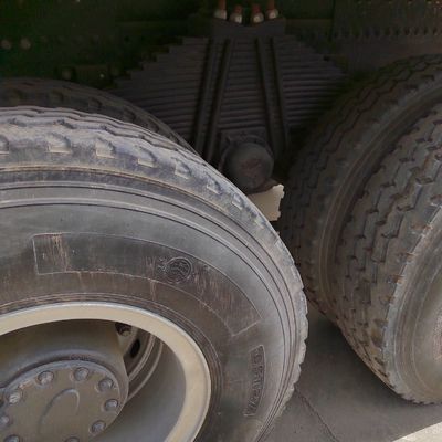 Jmc Shacman HOWO Sinotruk Heavy Duty Chassis Dump Truck con politica di rimborso di 30 giorni