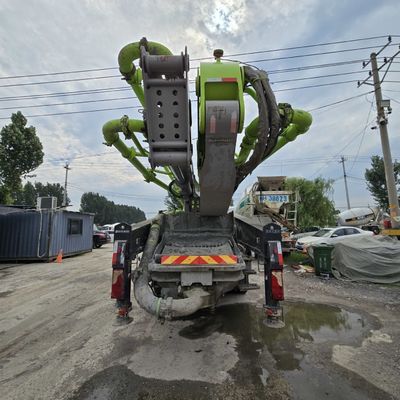 Chassis di camion pompaggio ad alta potenza 8*4 con servosterzo idraulico e pneumatici