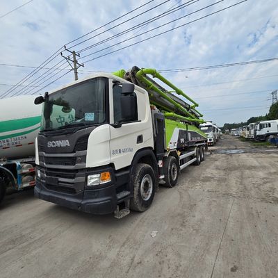 Tipo di sollevamento anteriore Sinotruk Chassis Pump Trucks Capacità di carico 21-30t Sedile ≤5