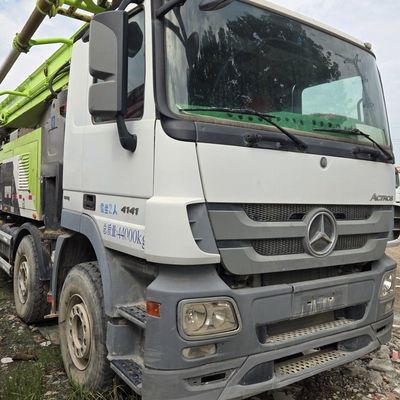 8×4 ruota motrice Sinotruk Chassis Pompa di calcestruzzo montata su camion con sistema di servosterzo