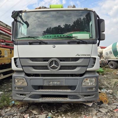 8×4 ruota motrice Sinotruk Chassis Pompa di calcestruzzo montata su camion con sistema di servosterzo