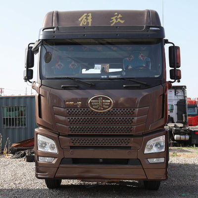 Camion a rimorchio per trasporto di carichi pesanti