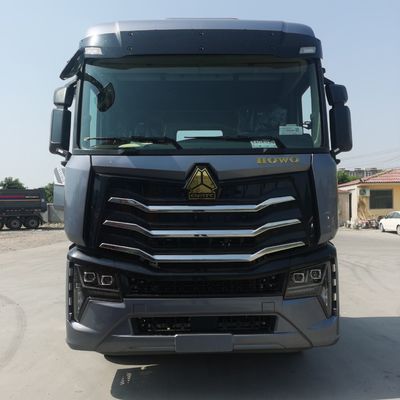Sinotruk HOWO Max460 Stock Car Camion più venduto per ≤5 posti e caratteristiche personalizzate