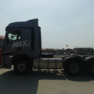 Sinotruk HOWO Max460 Stock Car Camion più venduto per ≤5 posti e caratteristiche personalizzate