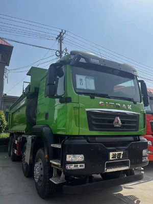 Camionetto di scarico Sinotruk con motore e sedili di capacità ≤ 5 cilindri, cilindrata 4-6L