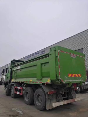 Camionetto di scarico Sinotruk con motore e sedili di capacità ≤ 5 cilindri, cilindrata 4-6L