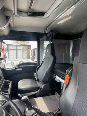 Usato 440 cavalli 8X4 Dump Truck con 7,2 metri di capacità di carico e cabina climatizzata