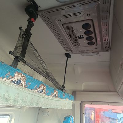 420 CV FAW 6X4 camion trattore con trasmissione manuale e 6 mesi di servizio post-vendita
