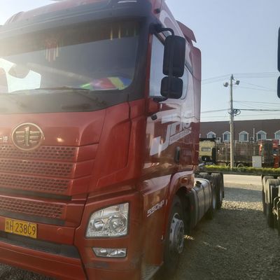 420 CV FAW 6X4 camion trattore con trasmissione manuale e 6 mesi di servizio post-vendita