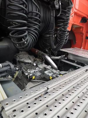 480 CV CNG Semitremolo Camione rimorchio Modello Zz4257n3247e1h Sedile del conducente Sedile di sospensione a aria