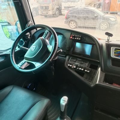 8×4 Zz4257n3247e1h 480 CV camion rimorchiato a semi-remolchi a GNC con serbatoio di 1000L e ≤5 posti a sedere