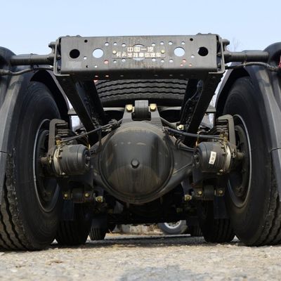 Opzione di personalizzazione Jh6 Heavy Duty 420HP Traktor Truck con sedile a sospensione pneumatica