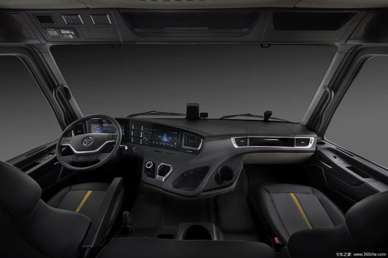 Chassis del camion da scarico pesante Sinotruk a colori personalizzati con design di pneumatici senza tubi