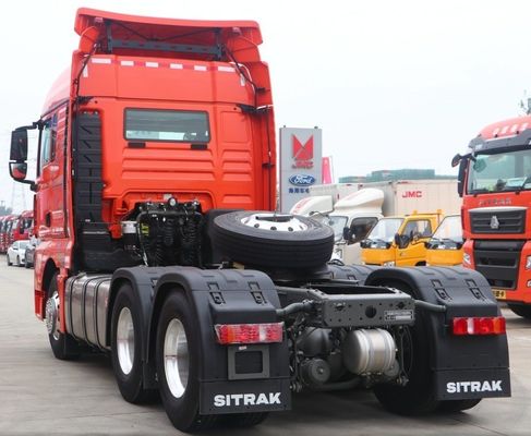 Potente trattore a 6×4 a GNC con sospensione pneumatica e trasmissione manuale