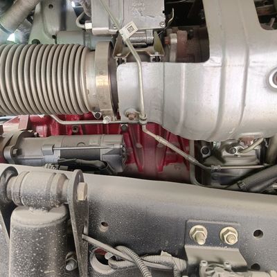 Disegno di pneumatici senza tubi 6X4 6.5m camion di scarico con 6 mesi di servizio post-vendita in Oman