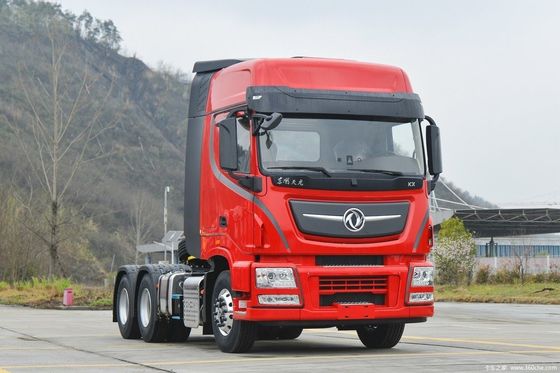 Capacità di carico da 31 a 40 tonnellate Guarda il nostro trattore pesante da 420 CV con sospensione aerea