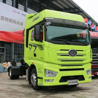 4*2 6*4 GNL GNC Trattivo Testa principale Motore 380 420 460 510HP 6 10 ruote Testa trattore camion