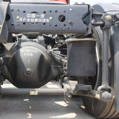 Sinotruk HOWO 450HP 6X4 Tractor Head Tractor Truck in Sudafrica