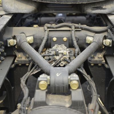Rossa FAW Liberation Jh6p trattore automatico 6X4 tipo di azionamento per applicazioni pesanti