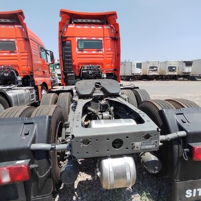Sinotruk Used Second Hand HOWO Trasporto Cargo Truck CNG pesante 6X4 Truck trattore