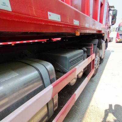 Costo di spedizione per HOWO 6*4 Dump Tipper Truck Usato