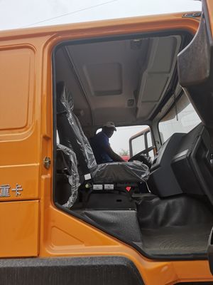 30 tonnellate 8x4 HOWO Shacman Used Tipper Truck 380HP 20cbm Automatic Dump Truck per l'estrazione mineraria