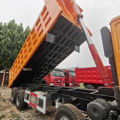 30 tonnellate 8x4 HOWO Shacman Used Tipper Truck 380HP 20cbm Automatic Dump Truck per l'estrazione mineraria