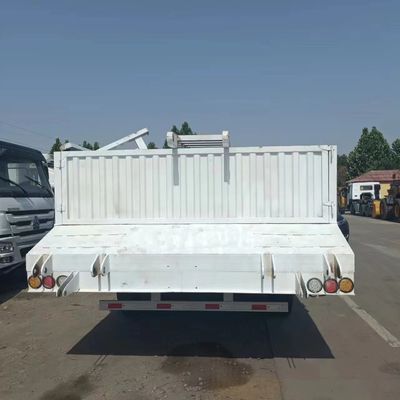 Durable HOWO 371 Dump Truck per la costruzione 6.8x2.5x3.8m Garanzia di rimborso di 30 giorni