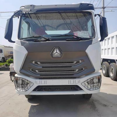 Camion da traino pesante con motore diesel da 400 CV con sterzo idraulico e assistenza elettrica