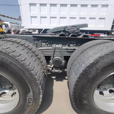 Camion da traino pesante con motore diesel da 400 CV con sterzo idraulico e assistenza elettrica