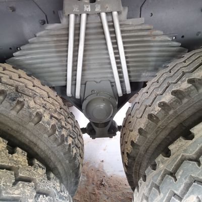 Camioneria della spazzatura azionata con telaio Sinotruk Shacman e cabina dell'aria condizionata