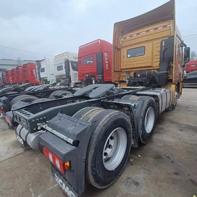 Guida idraulica azionata Sinotruk Chassis Dumper Truck per terreni accidentati