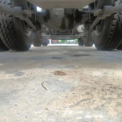 Camion spazzatura a misura stile di sollevamento anteriore Veicolo da costruzione usato con tipo di spazzatura