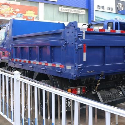 Camion utilitario Sinotruk con sterzo idraulico e pneumatici