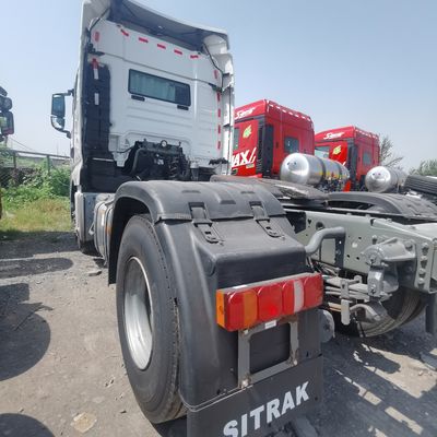 Richiesta personalizzata Howo H7 camion attrezzatore con 400 CV 6.8x2.5x3.8m