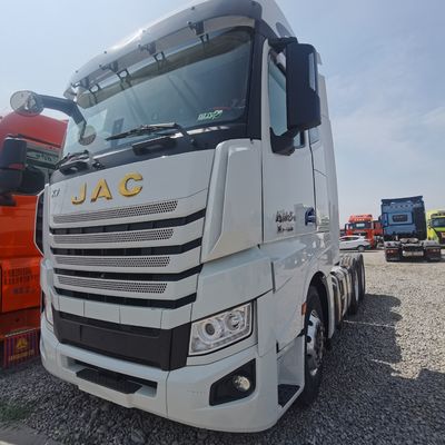 Dongfeng Shacman 7 Tons Trailer Hitch con serbatoio del carburante 400L e tipo di trasmissione automatica