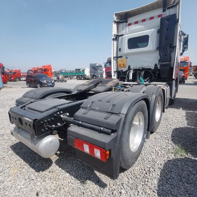 Dongfeng Shacman 7 Tons Trailer Hitch con serbatoio del carburante 400L e tipo di trasmissione automatica