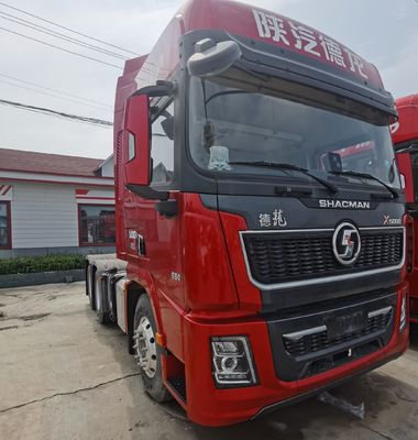 Chassis a scarico con sistema di sterzo idraulico azionato e capacità motore 4-6L